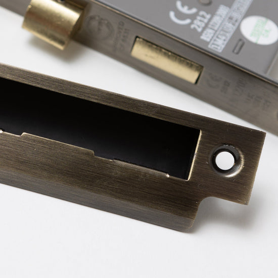 Antique Brass Straight Knurled Lever Handles - Solid Brass - Brass bee