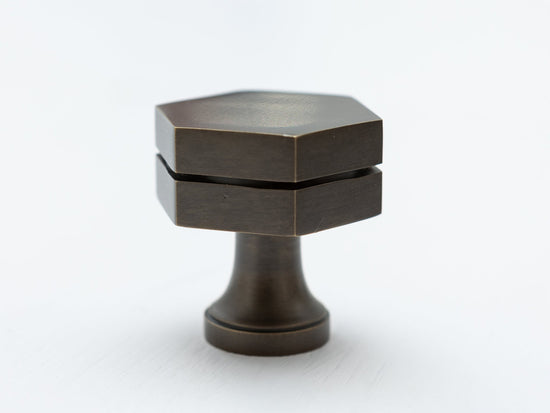 Brass hexagonal knob with a cut at centre - Brass bee