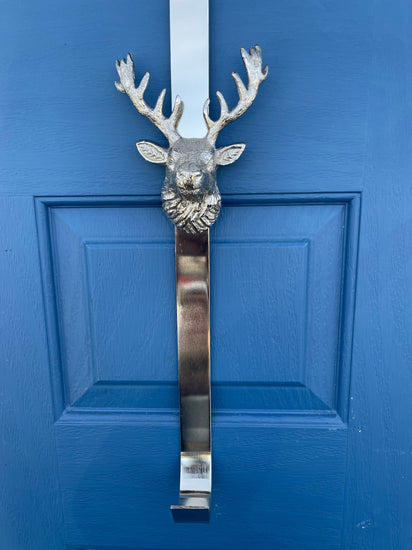 Highland Stag Wreath Hanger - Chrome Finish - Brass bee