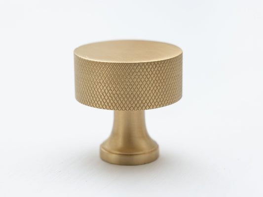 Brass round knurled knob - Brass bee