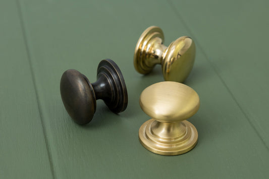 VESTALIS Solid Brass Victorian Cabinet Knobs and Round Cup Pulls - Brass bee