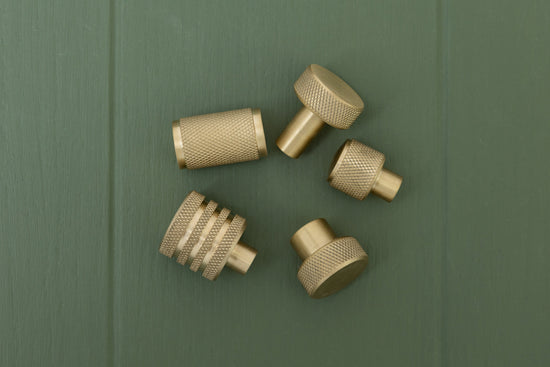 APIDAE Solid Brass Knurled Pull Handles & Knobs - Satin Brass - Brass bee