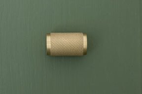 APIDAE Solid Brass Knurled Pull Handles & Knobs - Satin Brass - Brass bee