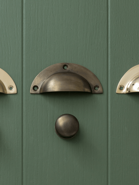 VESTALIS Solid Brass Victorian Cabinet Knobs and Round Cup Pulls - Brass bee