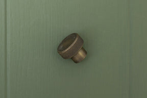 APIDAE Solid Brass Knurled Pull Handles & Knobs - Antique Brass - Brass bee