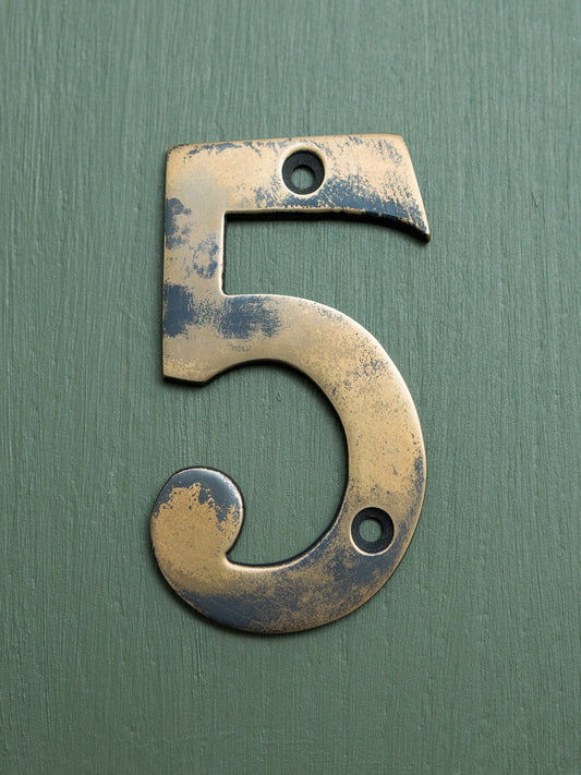 Brass bee 0-9 Screw Fixing Numerals in Heritage Finish - Brass bee