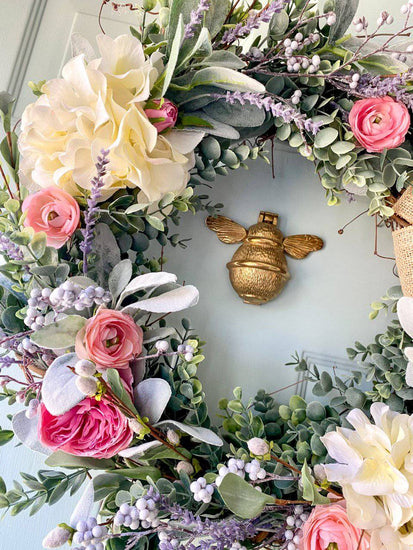 Bumble Bee Brass Door Knocker - Brass Finish - Brass bee
